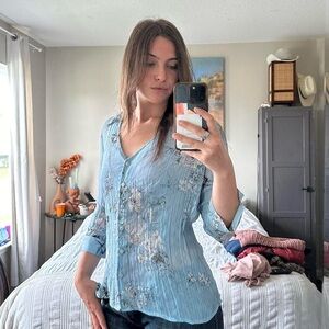 Blue flower button up